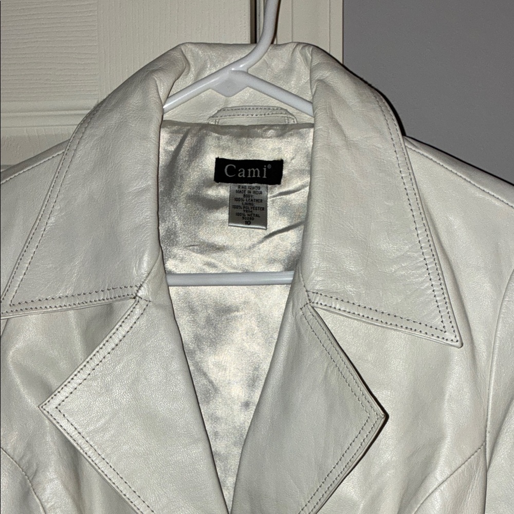 Cami White Leather Trench Coat with Brushed Brass Button Accents - Picture 2 of 11